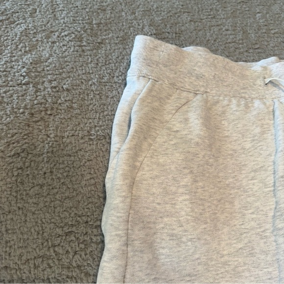 Lululemon Scuba High-Rise Jogger *Fleece 28"Heathered Core Ultra Light Grey 12 - Picture 4 of 11